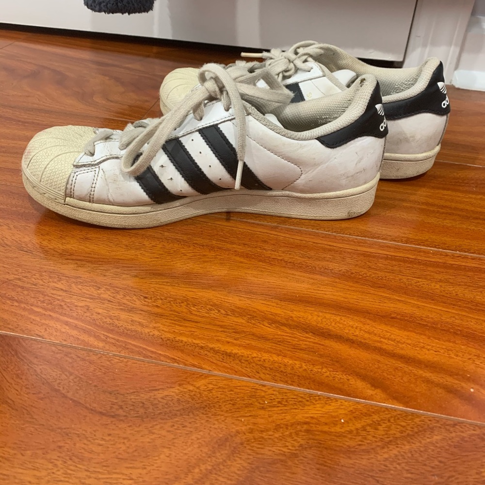 Women’s adidas superstars